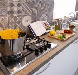 3 bedroom villa with jacuzzi, Castellammare del Golfo, sleeps 4-6